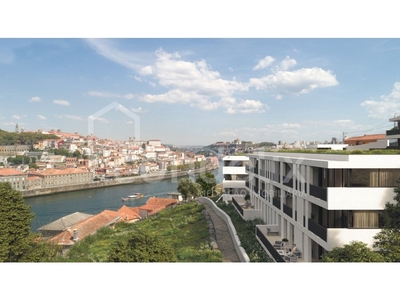 Apartamento T4 novo na margem sul do rio Douro, em Vila N...