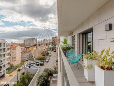 Apartamento T6+1 com varanda, Amoreiras, em Lisboa