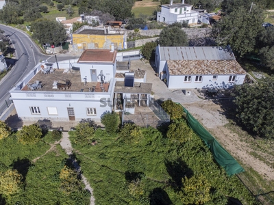 Villa T3 à venda em Santa Bárbara de Nexe