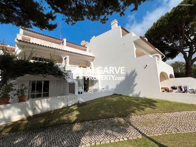 Apartamento T1+1 completamente renovado em Vale do Lobo, Algarve