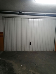 Garagem fechada