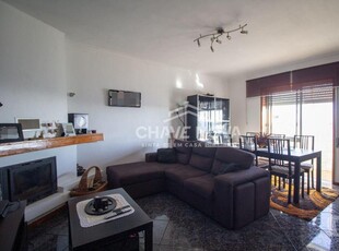 Apartamento T2+1 c Terraço e Vistas Rio Douro em Oliveira do