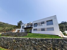 Moradia T8 Duplex à venda em Alvados e Alcaria