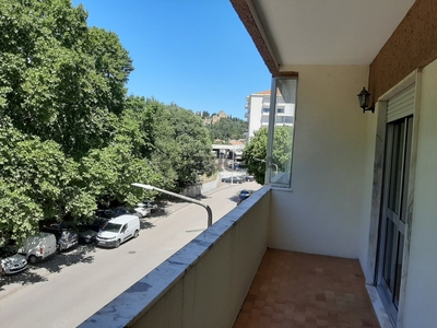 Apartamento T3 à venda na Rua António Joaquim Araújo