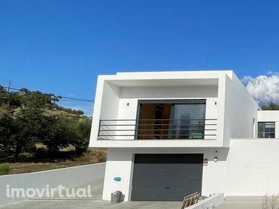 Casa / Villa T3 em Santarém de 167,00 m2