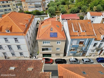 Moradia M6 com garagem em zona de Celas / Polo III, Coimbra