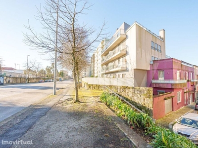 Apartamento T2+1 | Último andar | Terraço e Varandas | Paranhos, Porto