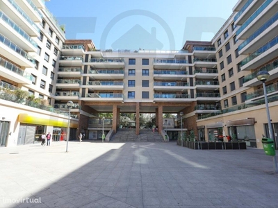 Apartamento T3 Semi Novo - Odivelas Plaza - 590.000€