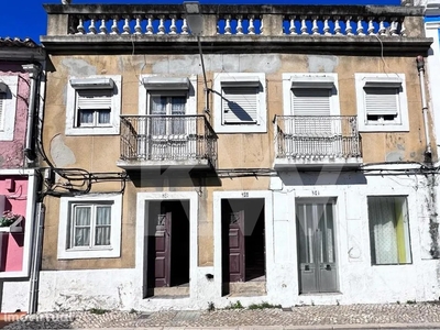 Edifício para comprar em Moita, Portugal