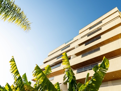 Luxuoso Apartamento T1 +1 no Edifício Aquamar junto a famosa Marina de Vilamoura.