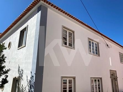 Building with 2 Duplex T2+1 and 2 T2 with patio | Next to Sintra Train Station | INVESTMENT