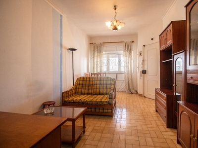 Apartamento T1 para arrendar em Massamá e Monte Abraão, Sintra