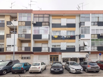 Apartamento T2 à venda em Corroios, Seixal