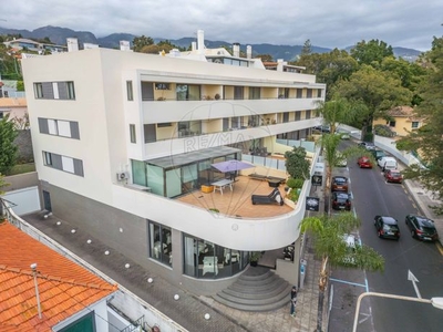 Apartamento T3 à venda em São Martinho, Funchal