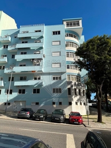 Apartamento T3 para arrendar em Ramada e Caneças, Odivelas
