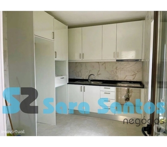 Apartamento T2+1 totalmente remodelado em Oliveira do Douro-