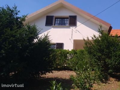 Casa / Villa T4 em Leiria de 272,00 m2