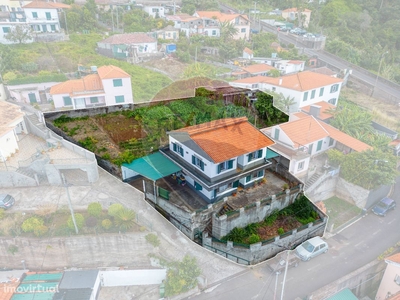Apartamento T4 Duplex com Terraço em Santarém