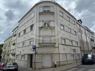 Apartamento T2 totalmente remodelado na Penha de França, Lisboa