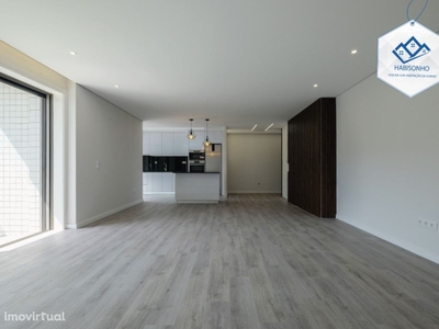 Apartamento T2 | Condomínio Privado | Moreira