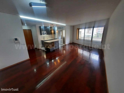 Apartamento T4 em Venda Nova, Rio Tinto