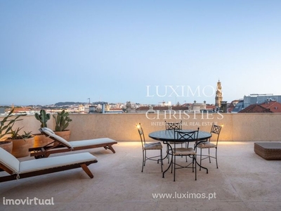 Venda de fantástico apartamento com terraço na Baixa do Porto