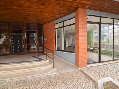 Loja com 124 m2 Avenida Afonso Henriques, Celas, Coimbra