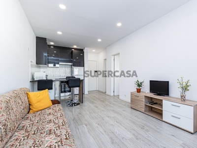 Apartamento T1 à venda na Rua das Caravelas