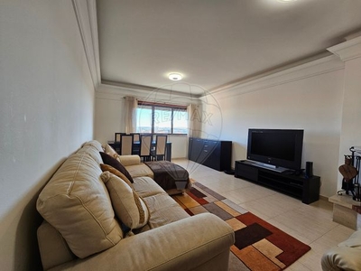 Apartamento T3 à venda em Cacém e São Marcos, Sintra