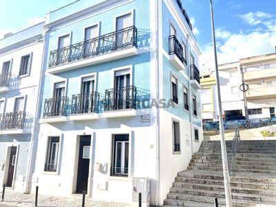 Apartamento T2 à venda na Rua Heliodoro Salgado