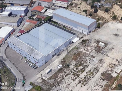 **Complexo Industrial em Eiras, Coimbra: Investimento Seguro com Renta