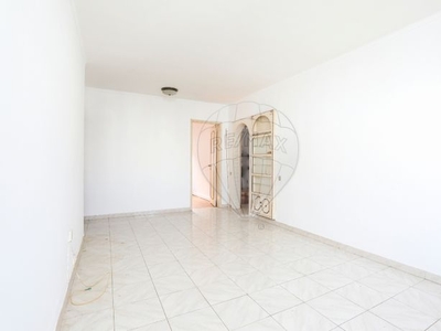 Apartamento T3 à venda em Agualva e Mira-Sintra, Sintra