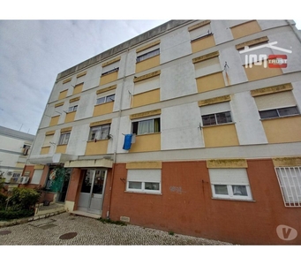 Seixal-Apartamento T1 Remodelado 2ºandar - Miratejo (6-A-000966)