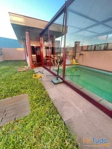 Moradia V4 Maia com piscina coberta