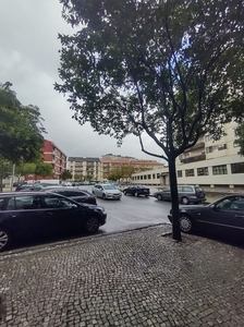 Apartamento T4 em Braga, para venda, com garagem, próximo ao Centro Histórico