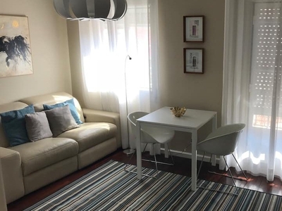 Apartamento de 1 quarto para alugar em Campolide, Lisboa