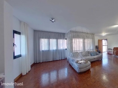 Apartamento para alugar em Santa Maria de Belém, Portugal