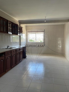 Apartamento T2 para arrendamento em Ílhavo (São Salvador)