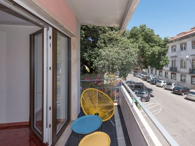 Apartamento T2 para arrendar em Misericórdia, Lisboa