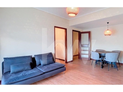 Apartamento T3+1 para arrendar no centro de Aveiro