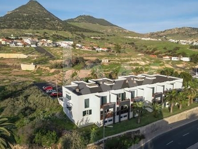 Sophisticated Simplicity: Charming T1 with Parking on the Stunning Island of Porto Santo