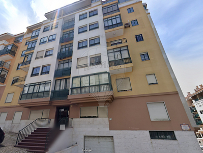 Apartamento T4 à venda em Queluz e Belas, Sintra