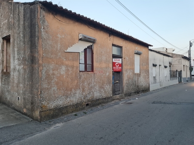 Moradia T3 para restauro, Póvoa de Varzim, NOVA Imobiliária, Porto, Póvoa de Varzim, Póvoa de Varzim, Beiriz e Argivai