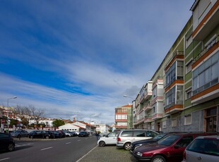Apartamento T2 Renovado no centro da Cidade de Odivelas, perto Metro Lisboa