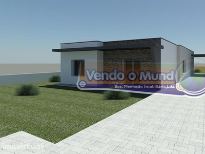 Moradia T3 em construção na Vila de Marinhais (M663)