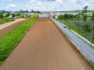 Terreno plano para construção - Junto acessos A29 e Santa Maria da Feira