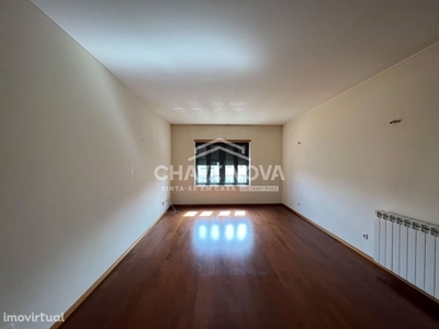 Apartamento T2 situado em Oliveira do Douro - Quinta da Seara