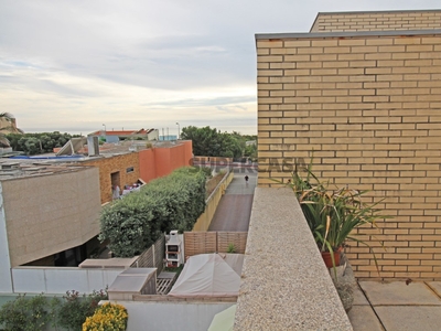 Duplex T3 à venda na Rua do Cerro