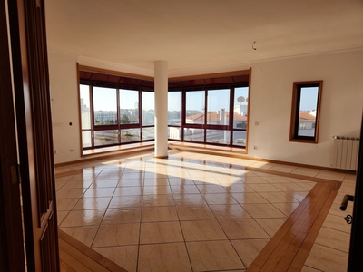 !!Oportunidade!! Apartamento T3 Gaia centro