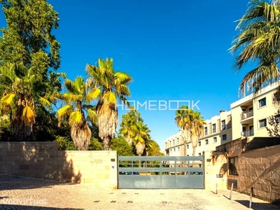 T3 - Condomínio Morgado, Póvoa de Santa Iria com piscina e terraço